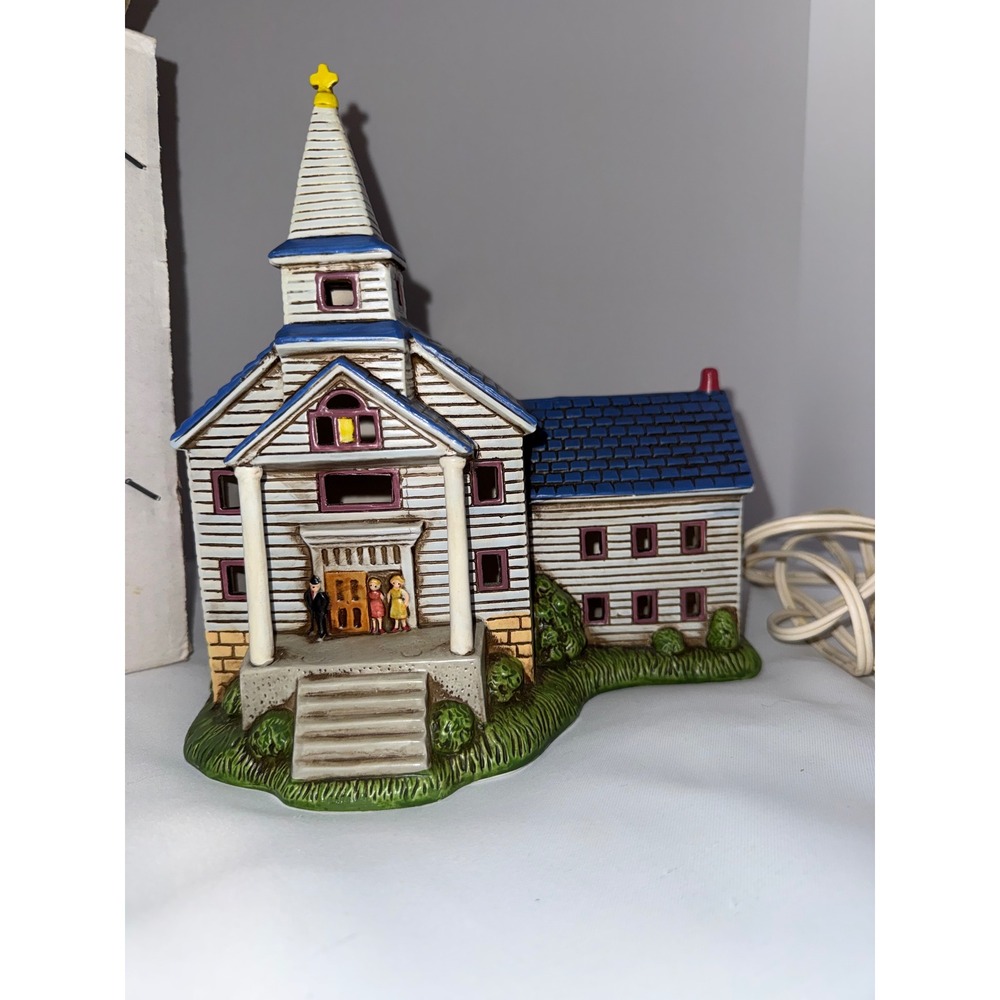 Charles Wysocki Americana Celebration Church Schmid 1989 Lighted Village House